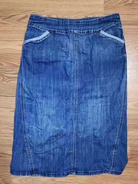 Christopher & Banks Denim Skirt Womens 10 Blue Elastic Waist Pull On Midi Pocket